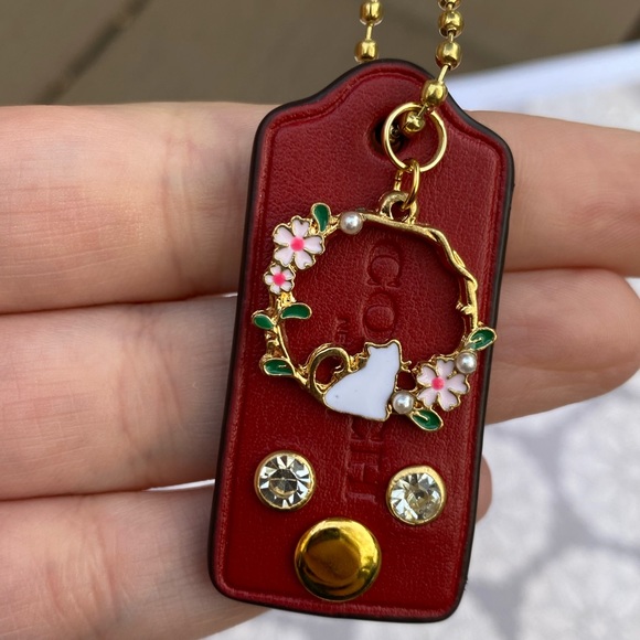 Coach Custom Hangtag Cat and Flowers - Picture 8 of 9